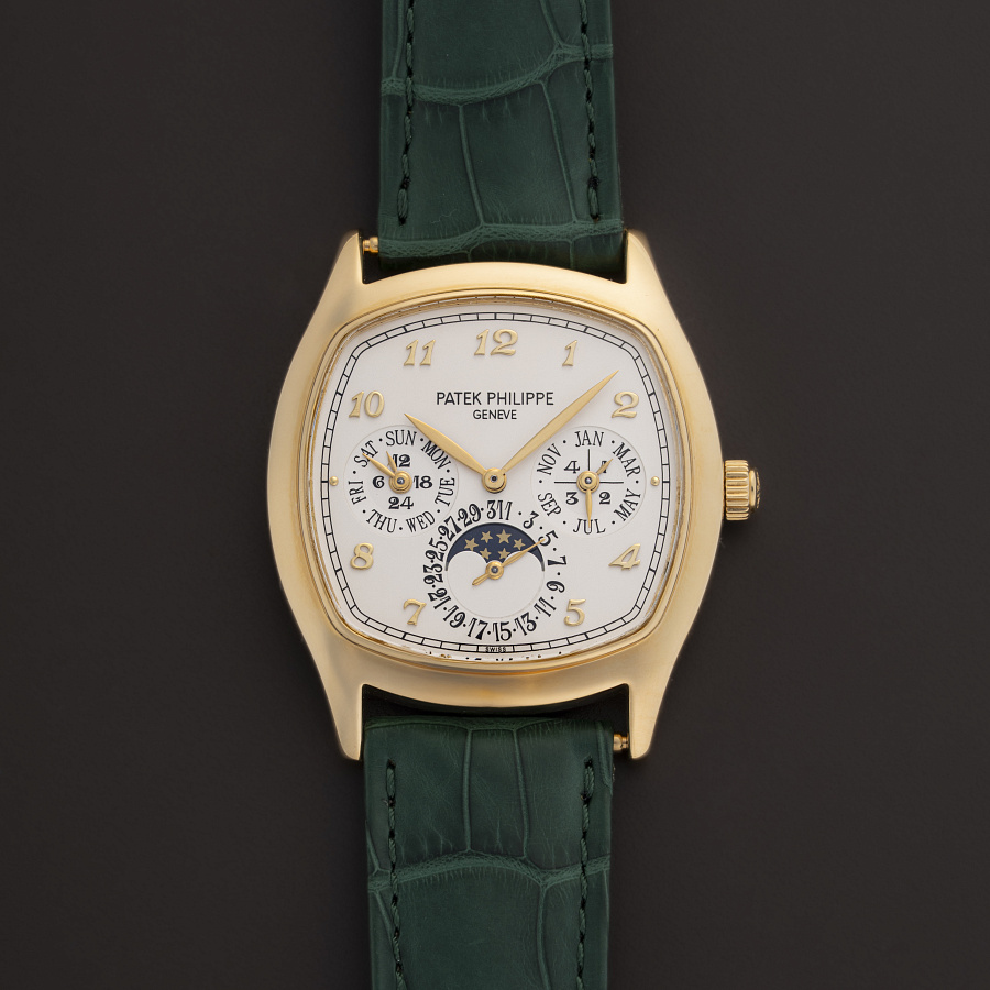 Perpetual Calendar in Yellow Gold