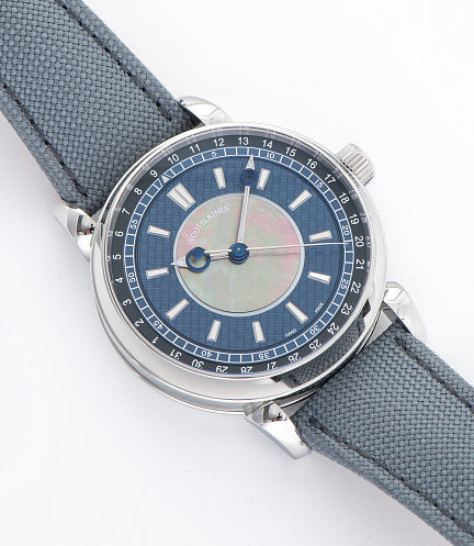 28QDRSC Piece Unique in Stainless Steel with MOP Dial