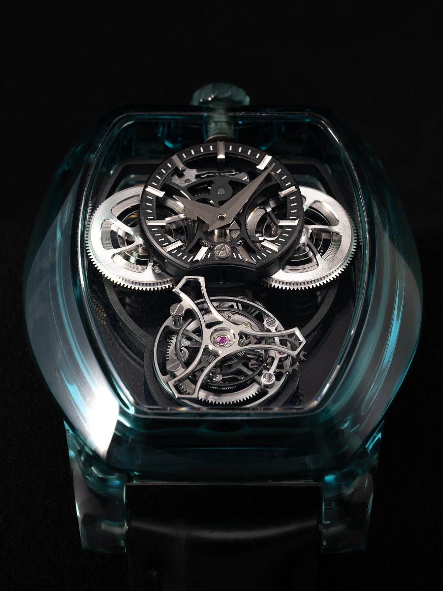 Curvy Purity Tourbillon Emerald "Piece Unique"