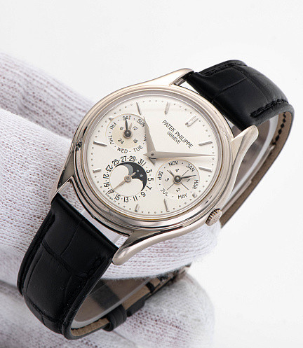 Perpetual Calendar in White Gold