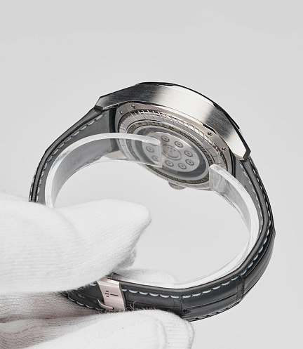 Racer Jumping Hour GMT Piece Unique