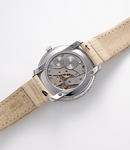 Complication in White Gold