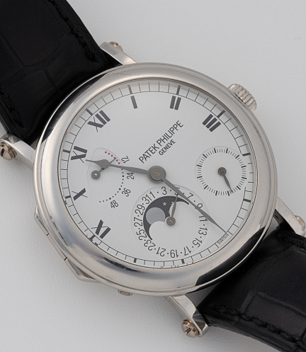 Power Reserve Moonphase in Platinum