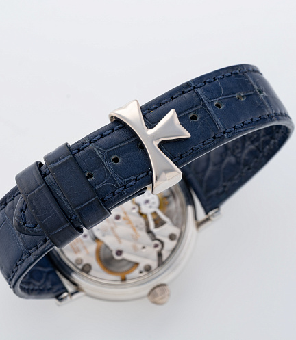 Patrimony Tourbillon in Platinum